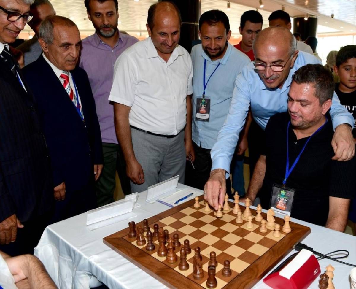 Malatya'da 7. Uluslararası Altın Kayısı Satranç Turnuvası başladı
