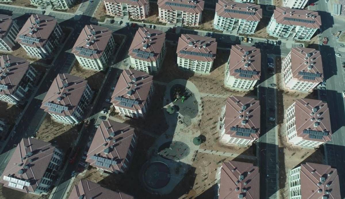 Yeşilyurt'ta deprem konutları hak sahiplerine teslim ediliyor