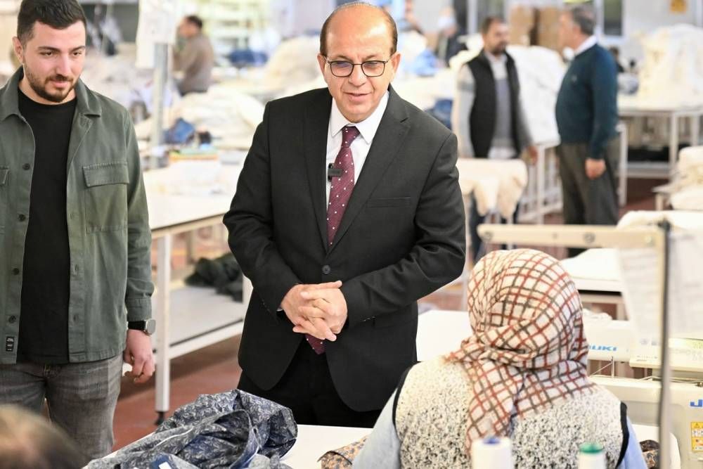 Başkan Geçit: fabrikalarımız ekonominin belkemiğidir