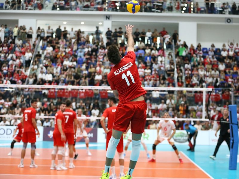 Filenin Efeleri, EuroVolley 2026 biletini Malatya'da aldı