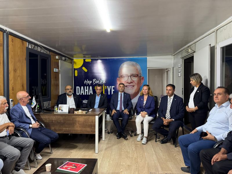 İYİ Parti Malatya’da bayrak değişimi: Emircan Eren görevi devraldı
