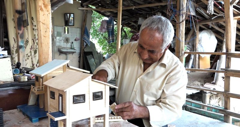 71 Yaşındaki Battal Usta Ahşaba Hayat Veriyor