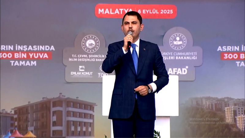 Bakan Kurum: Malatya anka kuşu gibi küllerinden yeniden doğuyor