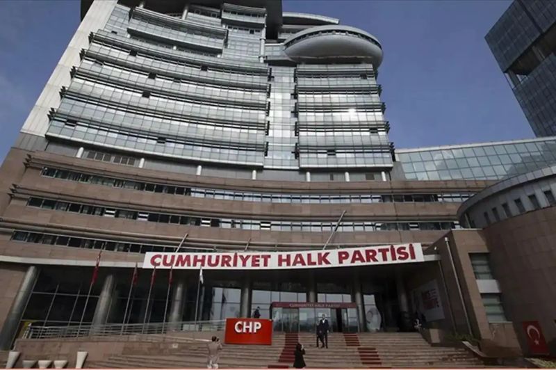CHP, İstanbul İl Başkanlığı binasını kapatma kararı aldı