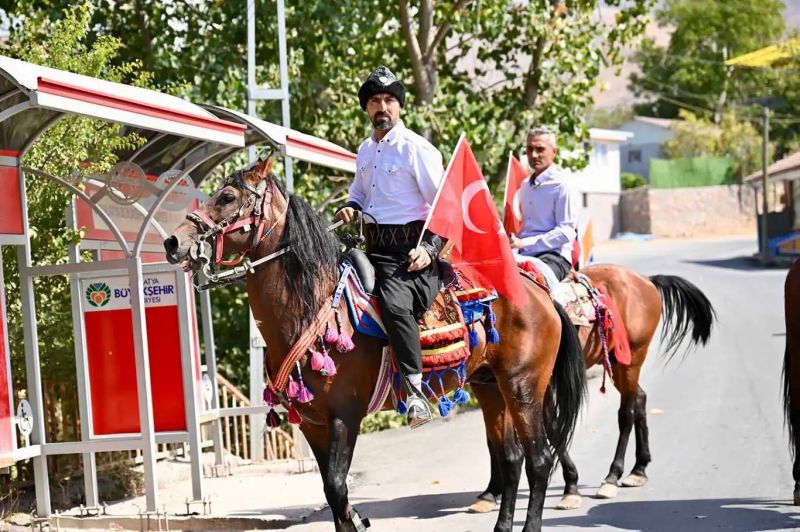 Geleneksel at yarışında Malatya birinciliği kaptı