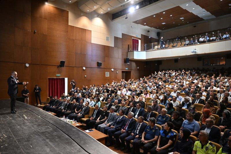 Vali Yavuz: “Hiçbir Mazeret Başarının Yerine Geçemez”