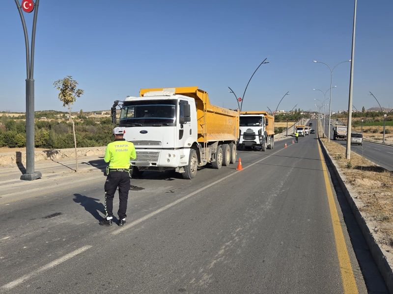 Malatya’da Hafriyat Kamyonları ve Beton Mikserlerine Sıkı Denetim