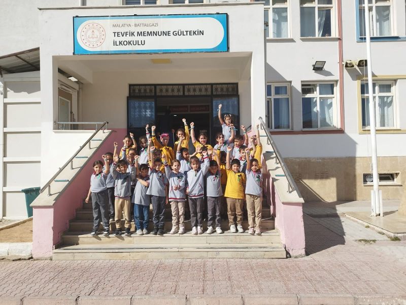 Okullarda Filistin ve Gazze Temalı Farkındalık Etkinliği Düzenlendi