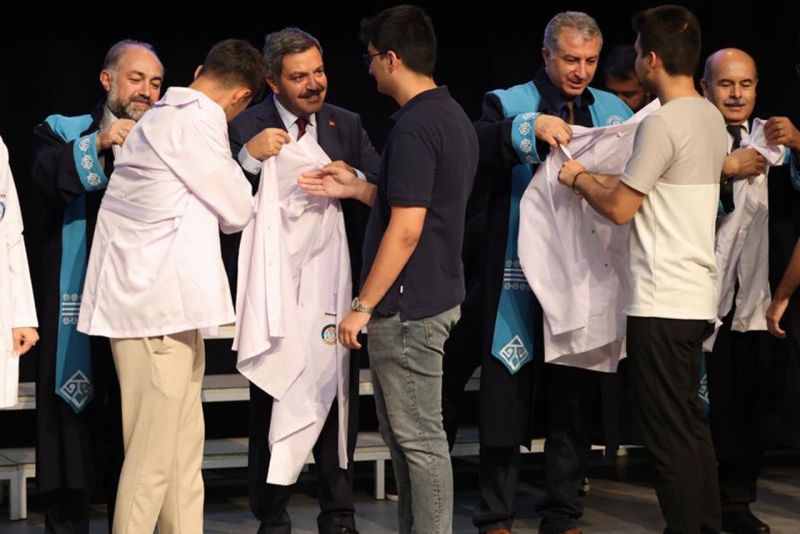 MTÜ’de Geleceğin Hekimleri Beyaz Önlüklerini Giydi