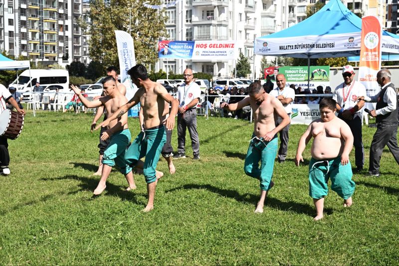 20. Uluslararası Turgut Özal Karakucak Güreşleri Başladı