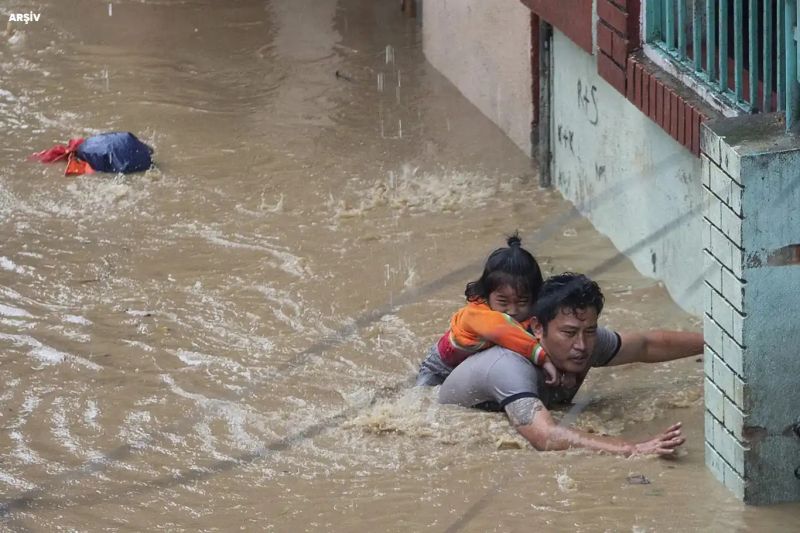 Muson felaketi: 140 ölü
