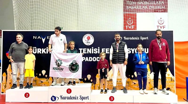 Minik Zehra Türkiye Üçüncüsü