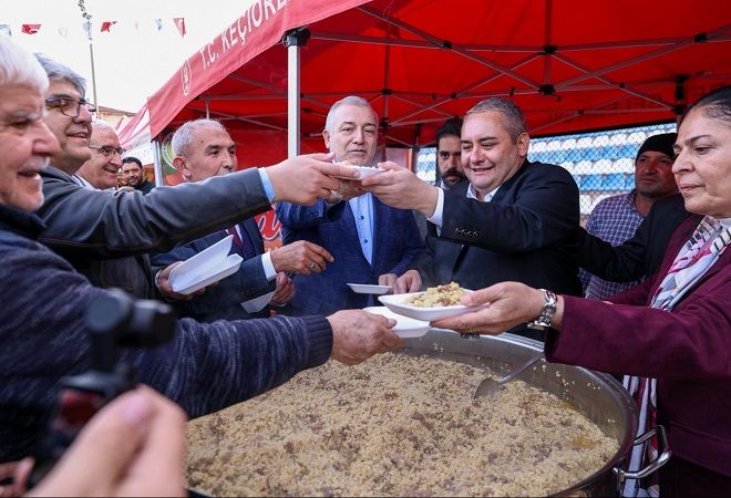 Malatya Yöresel Ürünler Festivali Keçiören’de Başladı: Akçadağ Pilavı İlgi Odağı Oldu
