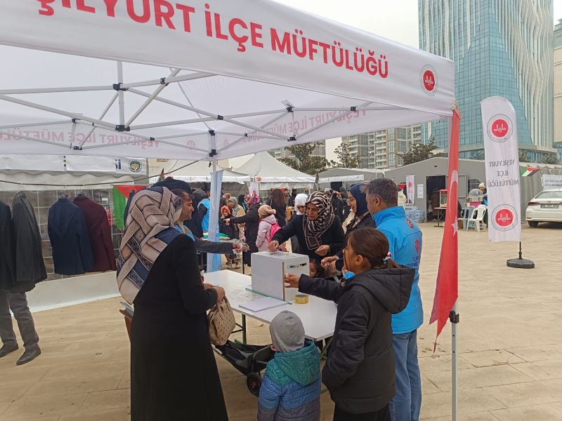 Malatya’da Filistin İçin Hayır Çarşısı Açıldı