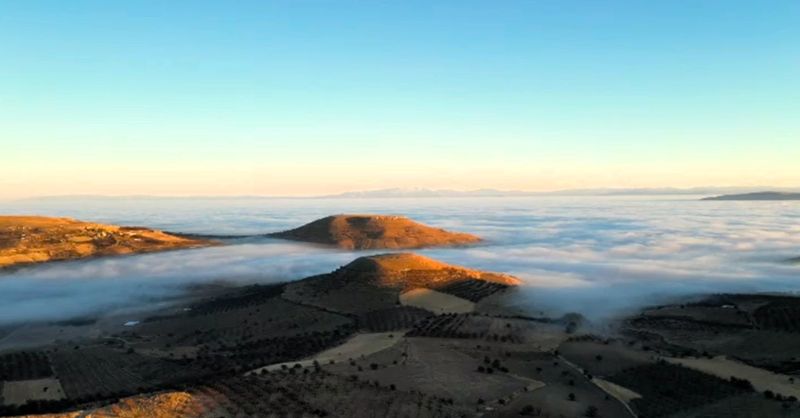 Sis Denizi İle Görsel Şölen: Yazıhan’da Kartpostallık Manzara Oluştu