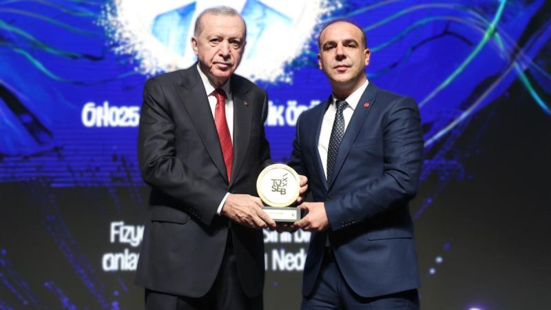 İnönü Üniversitesi Öğretim Üyesi Prof. Dr. Suat Tekin’e TÜSEB Bilim Teşvik Ödülü