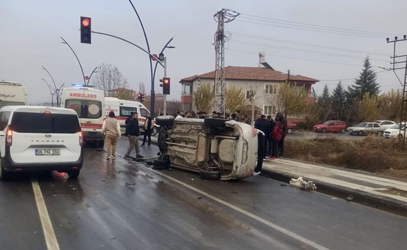 Topsöğüt’te Zincirleme Kaza; 5 Yaralı