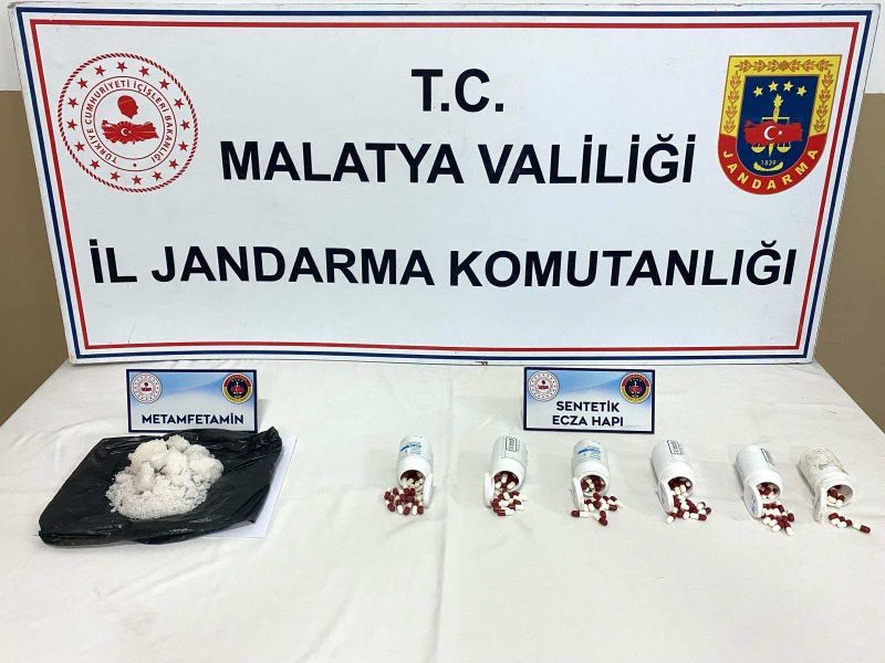 Yeşilyurt’ta Narkotik Operasyonu: Metamfetamin ve Sentetik Ecza Ele Geçirildi