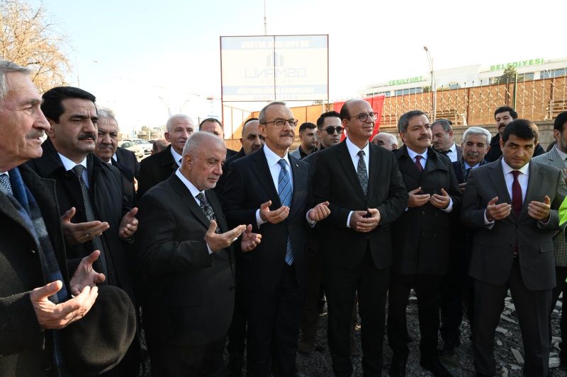 Hacı Mehmet Karagözlü Tefsirli Yatılı Hafızlık Akademisinin Temeli Atıldı