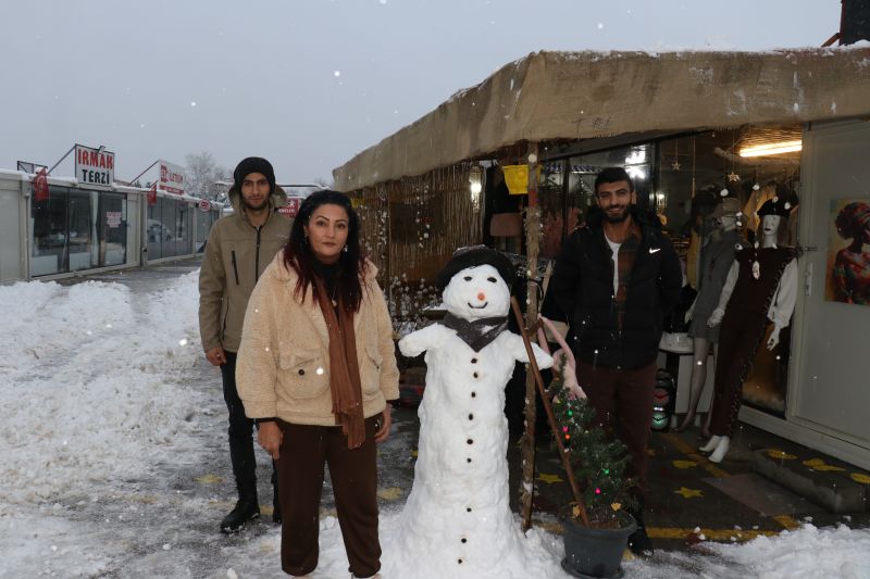 Malatyalılar Kar Yağışını Eğlenceye Çevirdi