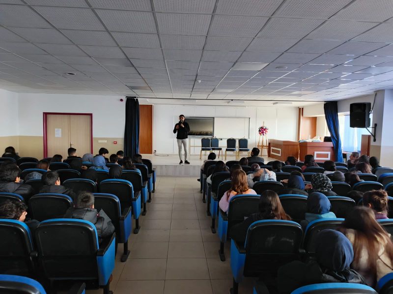 Battalgazi Anadolu Lisesi’nde Kariyer Günleri Öğrencilerin Vizyonuna Yön Verdi