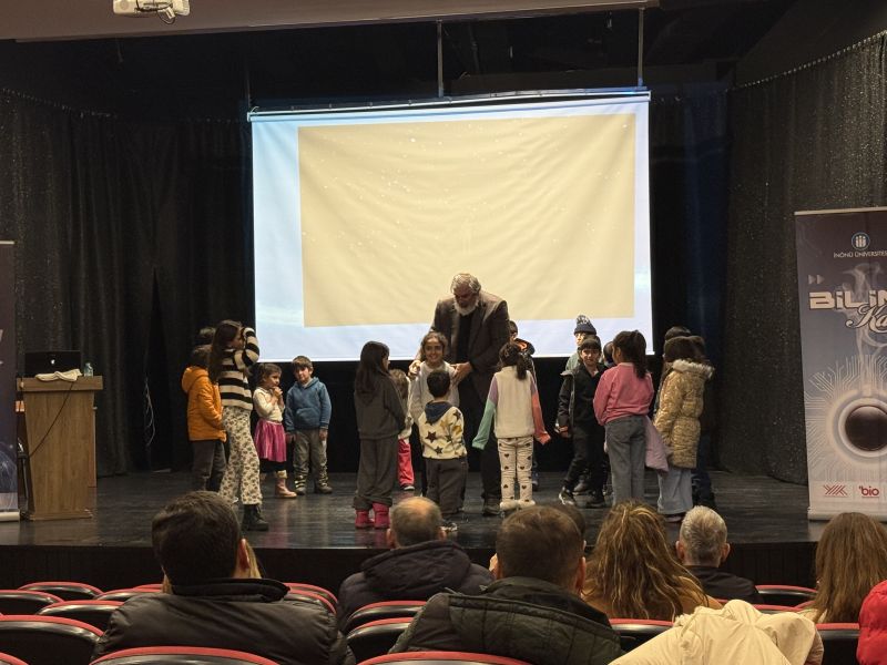 Bilim Kafe etkinliği, üç kuşağı bir araya getirdi