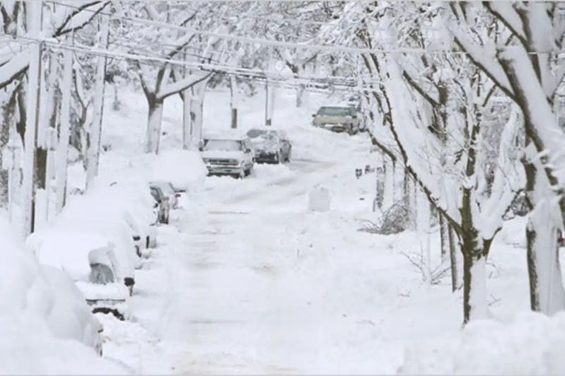 ABD’de yoğun kar yağışı, buz fırtınaları ve dondurucu soğuk alarmı
