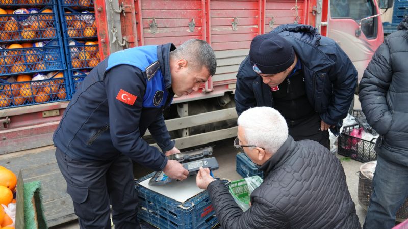 Battalgazi’de Semt Pazarlarında Ölçü ve Tartı Denetimi