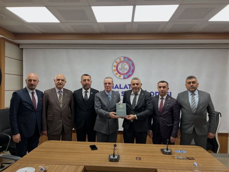 "Malatya’nın Bu Beceriksiz Yöneticilere Tahammülü Kalmamıştır"