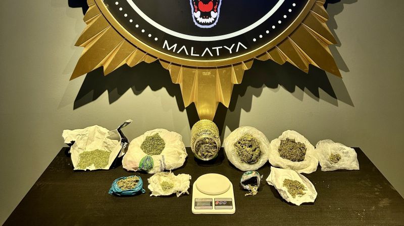 Narkotik ekiplerinden sokak satıcılarına darbe