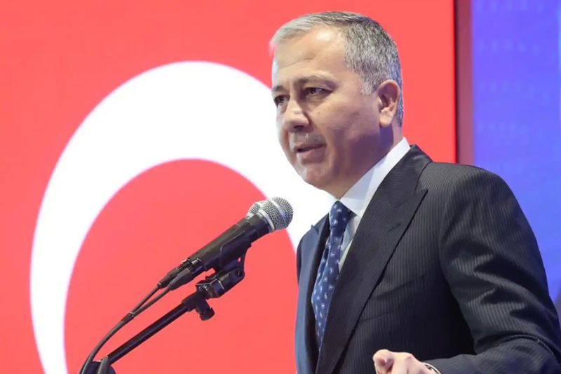 İçişleri Bakanı Yerlikaya’dan 15 kişinin öldüğü Antalya ve Burdur kazalarıyla ilgili açıklama