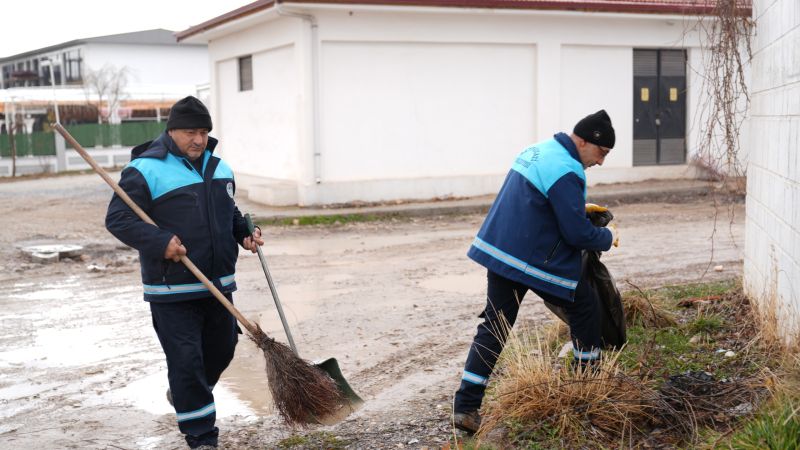 Battalgazi’de Kanalboyu ve Orduzu’da Temizlik Çalışması
