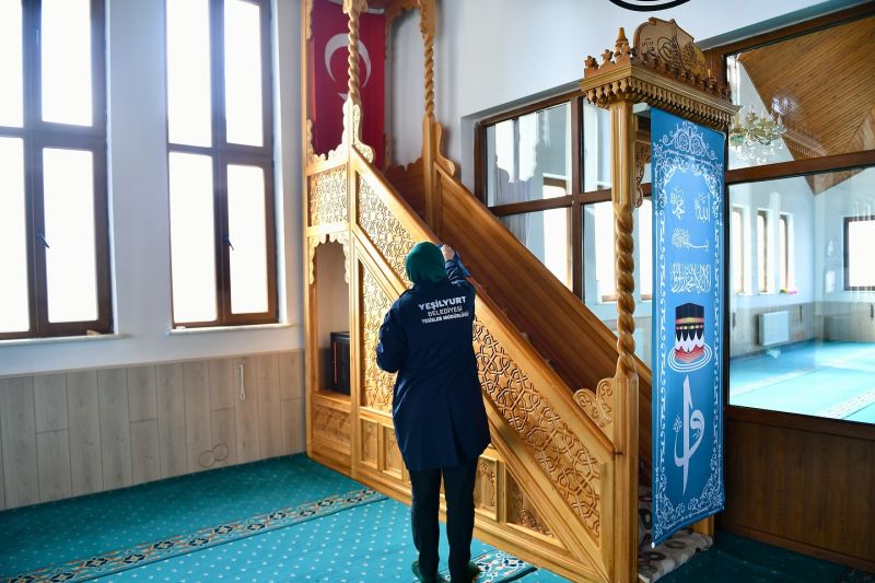 Yeşilyurt Belediyesi’nden Ramazan’da Dört Koldan Temizlik Seferberliği!