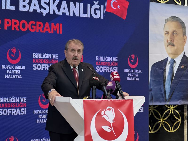 Destici: "Darbelerin Tamamına Karşıyız"