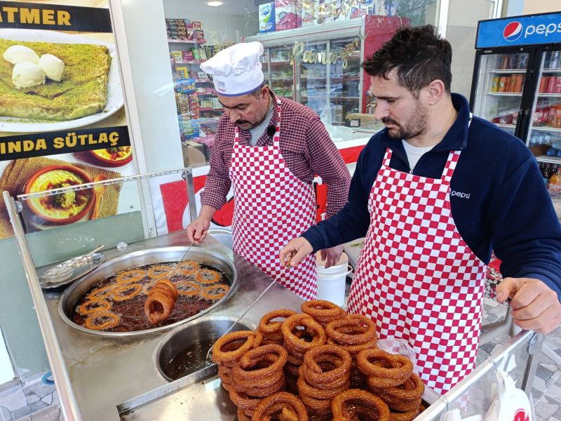 Ramazan’ın Gözdesi Halka Tatlısı