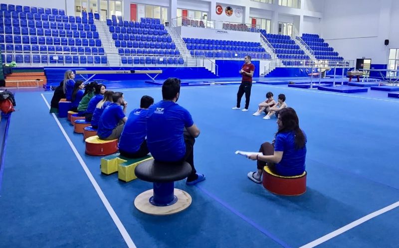 Malatya’da Cimnastik Antrenörlerine Akademi Eğitimi