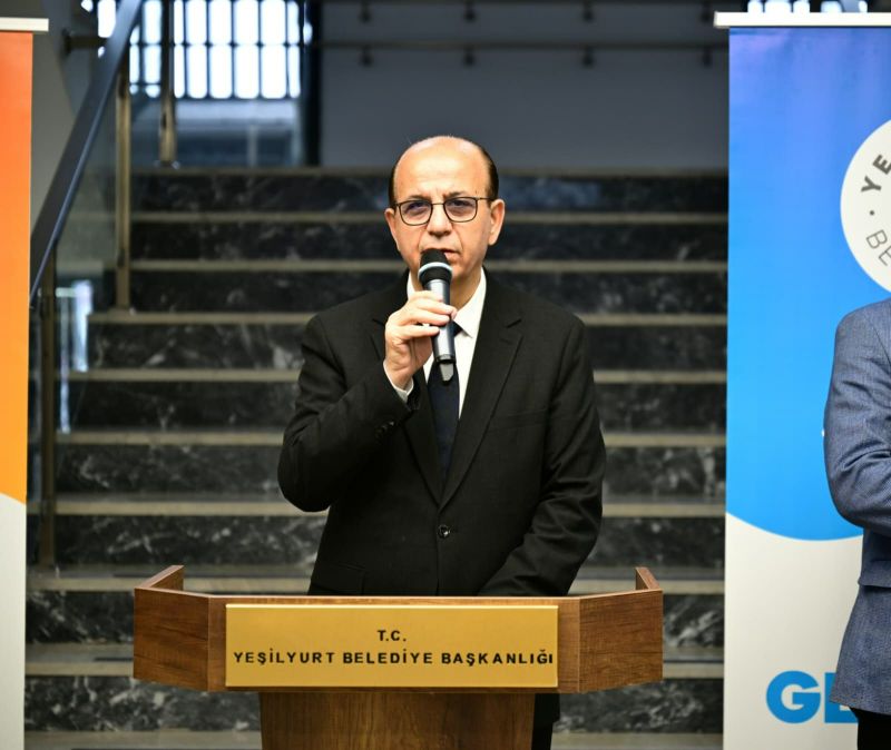 Başkan Geçit, Belediye Personeliyle Bayramlaştı