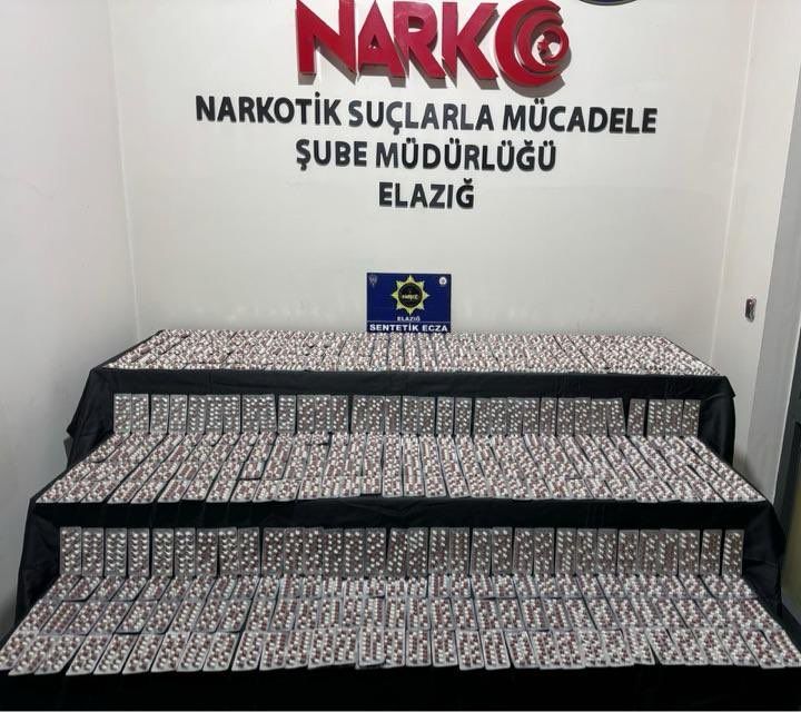 Elazığ’da 6 Bin 395 Sentetik Ecza Maddesi Ele Geçirildi