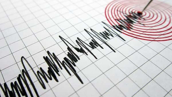 Akdeniz’de Sabah Saatlerinde Peş Peşe Depremler