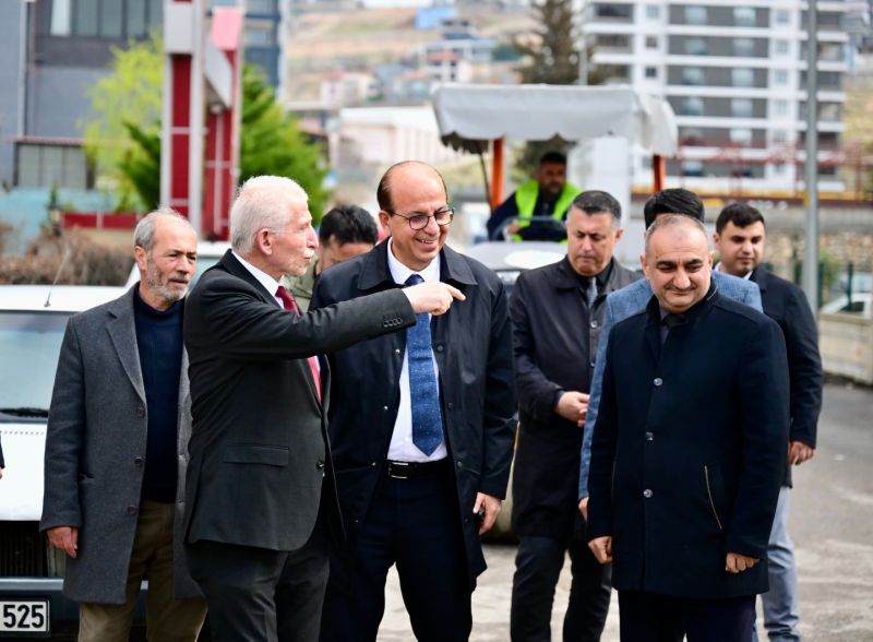 Başkan Geçit Tecde Mahallesi’nde Yol Yenileme Çalışmalarını İnceledi