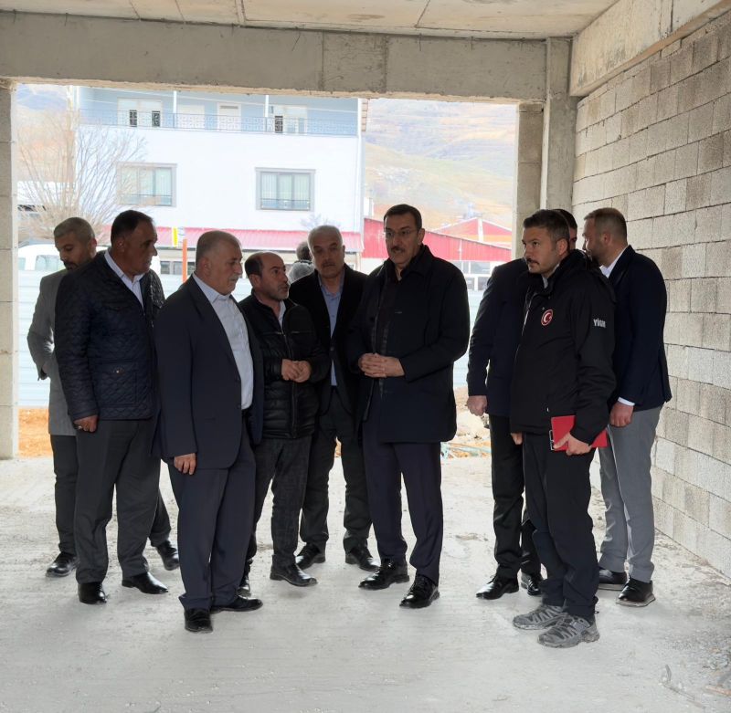 Bülent Tüfenkci Erkenek’te Konut Çalışmalarını İnceledi