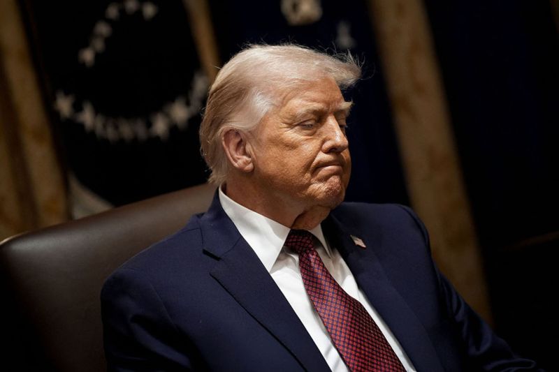 Trump Geri Adım Attı: Ateşkesi Uzattı, Ablukada Israr Etti