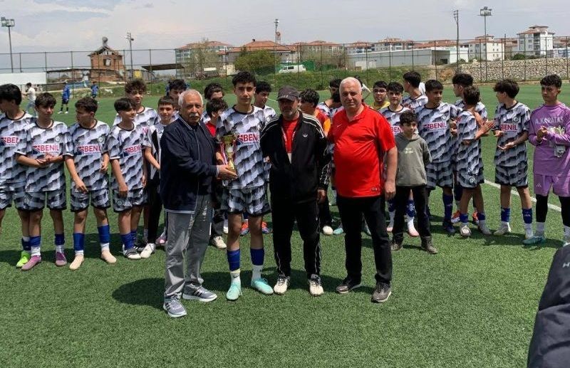 Malatya Fenerspor U-15’te Şampiyon Oldu