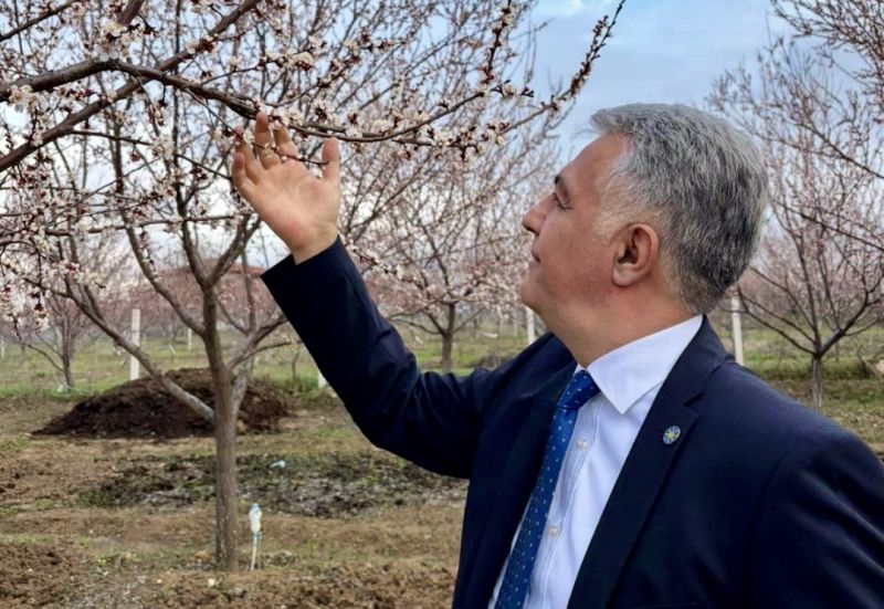 Karakurt: “Kayısıyı Korumak Malatya’nın Geleceğini Korumaktır”
