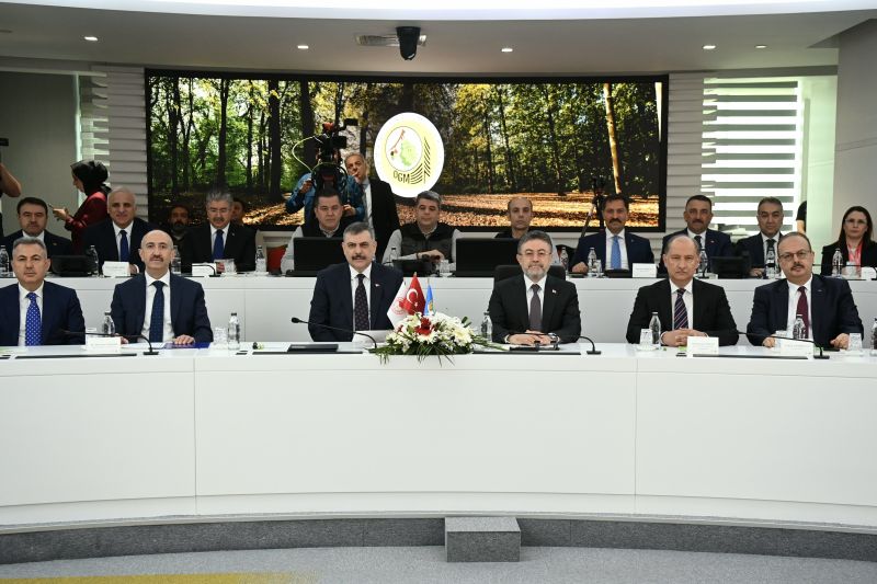 Orman Yangınlarında Kritik Eşik: 30 İl İçin Alarm, Müdahale Gücü Artırıldı