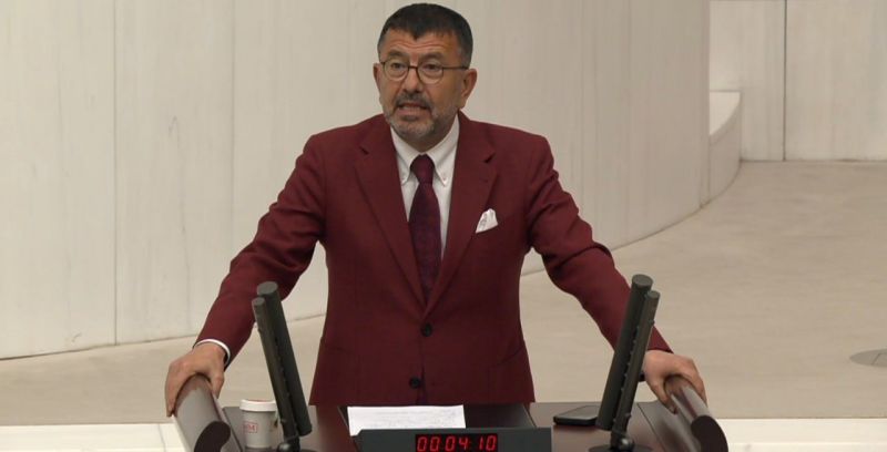 Ağbaba, “Malatya’yı Oyalamayı Bırakın, Rayları Getirin!”