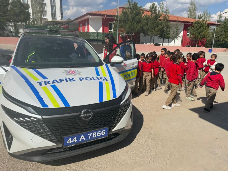 Doğanşehir’de öğrencilere trafik bilinci aşılandı