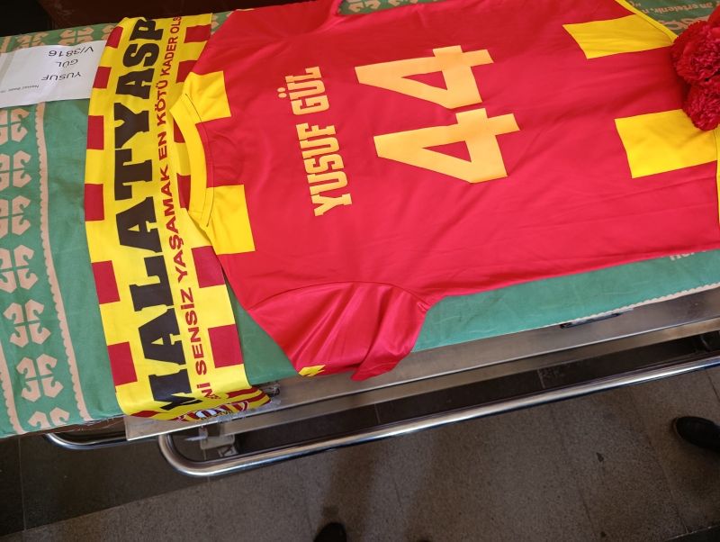 Malatyasporlu Eski Futbolcu Yusuf Gül Son Yolculuğuna Uğurlandı