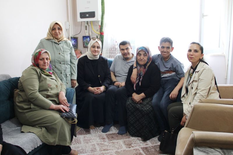 Özel Bireylerin Anneleri Unutulmadı