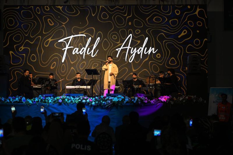 Anneler Günü’nde Fadıl Aydın’a Yoğun İlgi